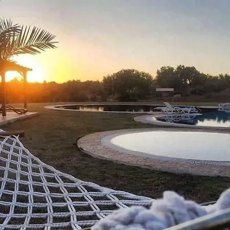 Thalassabeach Апартаменты *