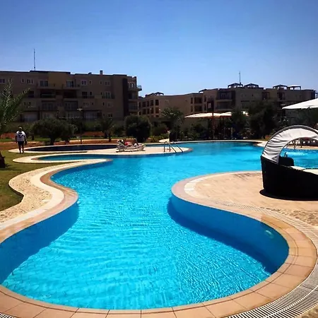Thalassabeach Apartament Vokolidha